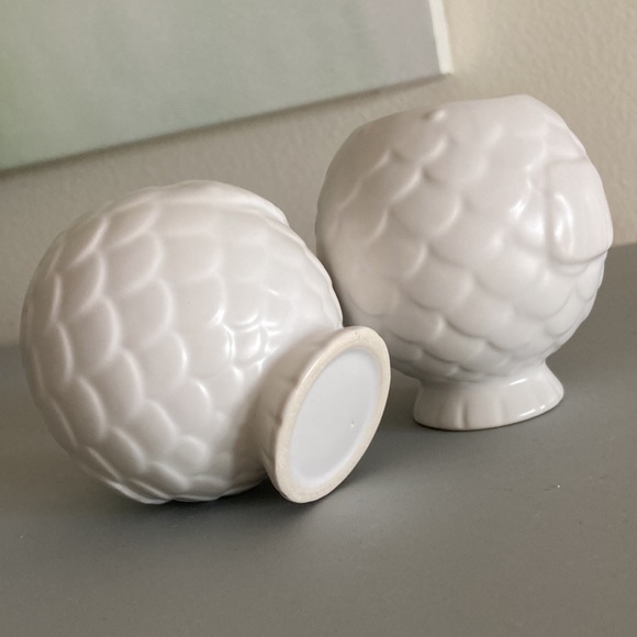 White ceramic fish vases Modern Coastal Seaside Decor set of 2 small vessels - Picture 10 of 12